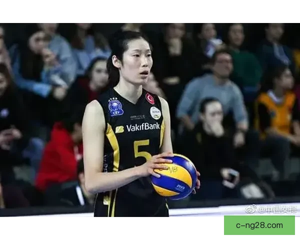 土超赛场频发球迷冲场殴打球员事件引发舆论关注亟待整治球迷暴力问题